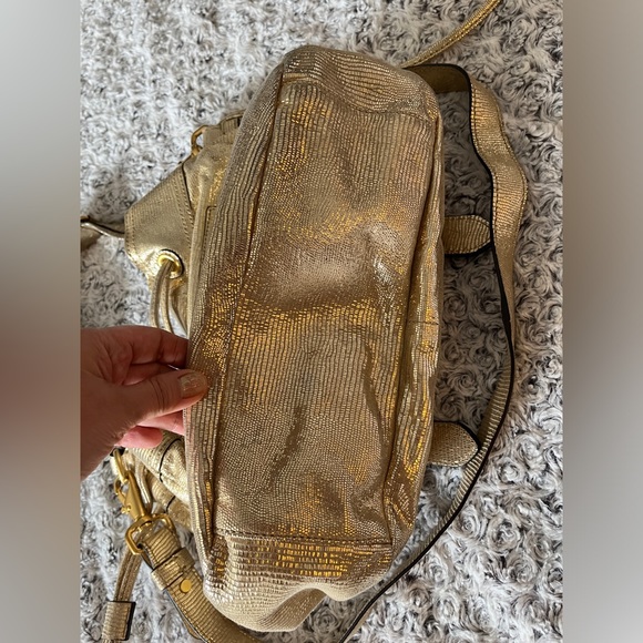 JUICY COUTURE Gold Leather Drawstring Animal Print Metallic Shoulder Bag Purse x - Picture 14 of 17